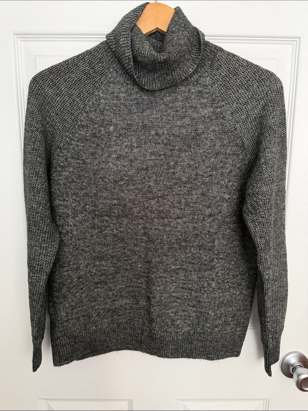 LOFT Charcoal Gray Turtleneck Sweater